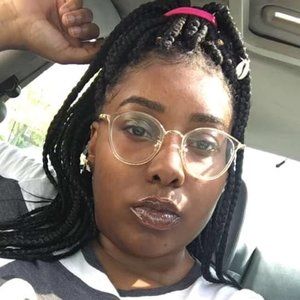 Meet your Posher, Maxine